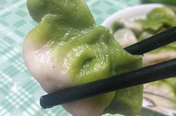 五瓣翡翠饺子怎么包图解  翡翠白玉水饺的家常做法大全怎么做好吃