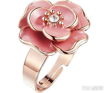 戒指的戴法和各种玫瑰花的寓意 各种花的寓意是什么?
