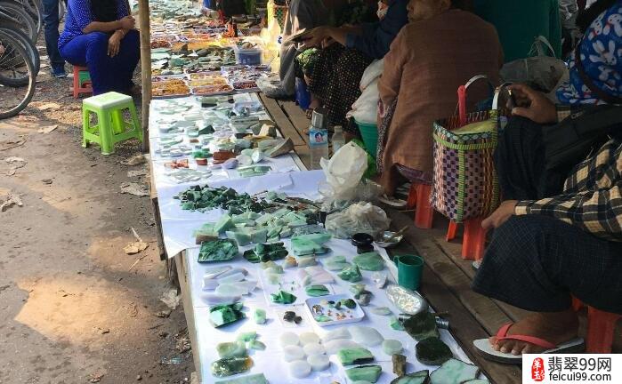 翡翠缅甸翡翠有几个交易市场?三个交易市场中选择哪个是你所需的
