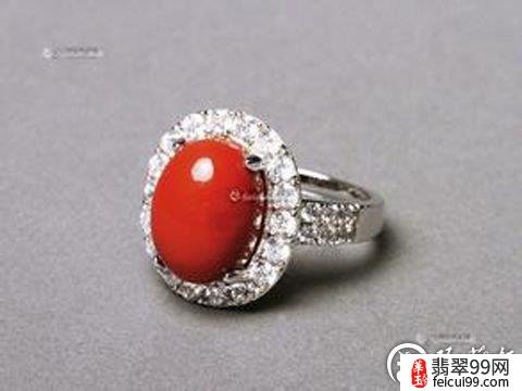 翡翠玛瑙戒指一般多少钱一克 经常有朋友收藏或者佩戴南红戒指