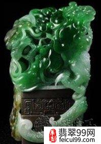 翡翠中国玉雕大师落款 中华民族龙图腾最开始是通过玉器表现出来的