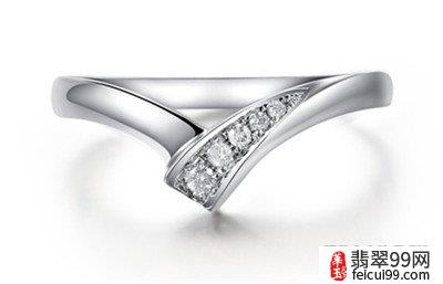 翡翠男生女生戒指戴法 关于结婚戒指戴哪个手指