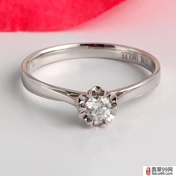 翡翠925情侣戒指纯银 以下是欧宝丽珠宝网为你提供的情侣戒指对戒