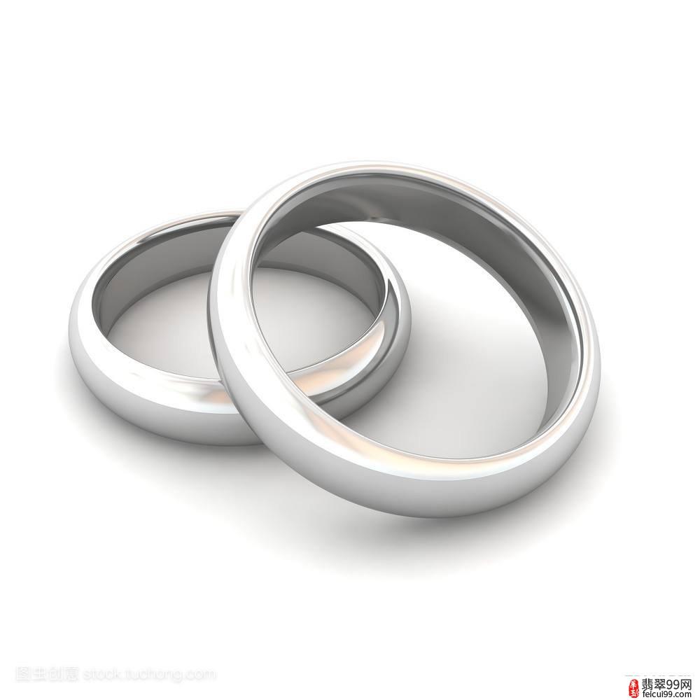翡翠qq炫舞情侣戒指名字 结婚戒指由一枚男士戒指和一枚女士戒指组成
