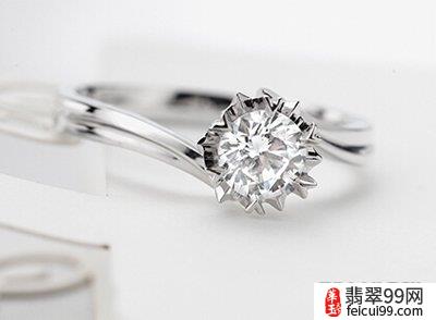翡翠2g拉,钻石戒指图片 爪镶是能显露钻石光芒的镶嵌方式