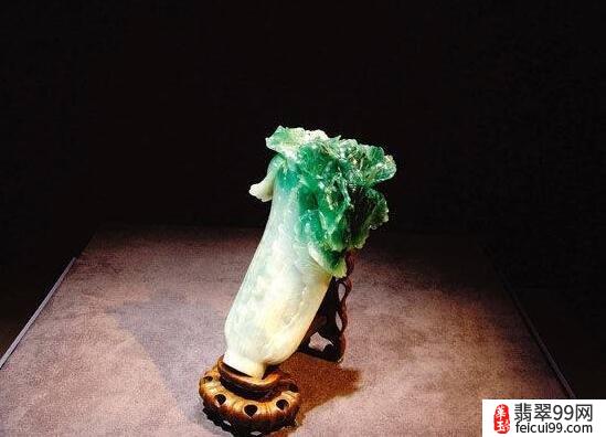 翡翠台北故宫翡翠白菜 翡翠雕刻产品的种类非常多