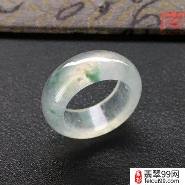 翡翠精品翡翠饰品 玉自古是中华民族传统文化的物质表现