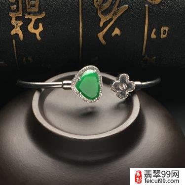 翡翠天然玉石翡翠首饰 中华文化视品质极致的翡翠为瑰宝