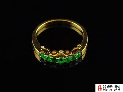 翡翠佩戴祖母绿戒指的寓意 使持有者展现体贴和沉稳之美